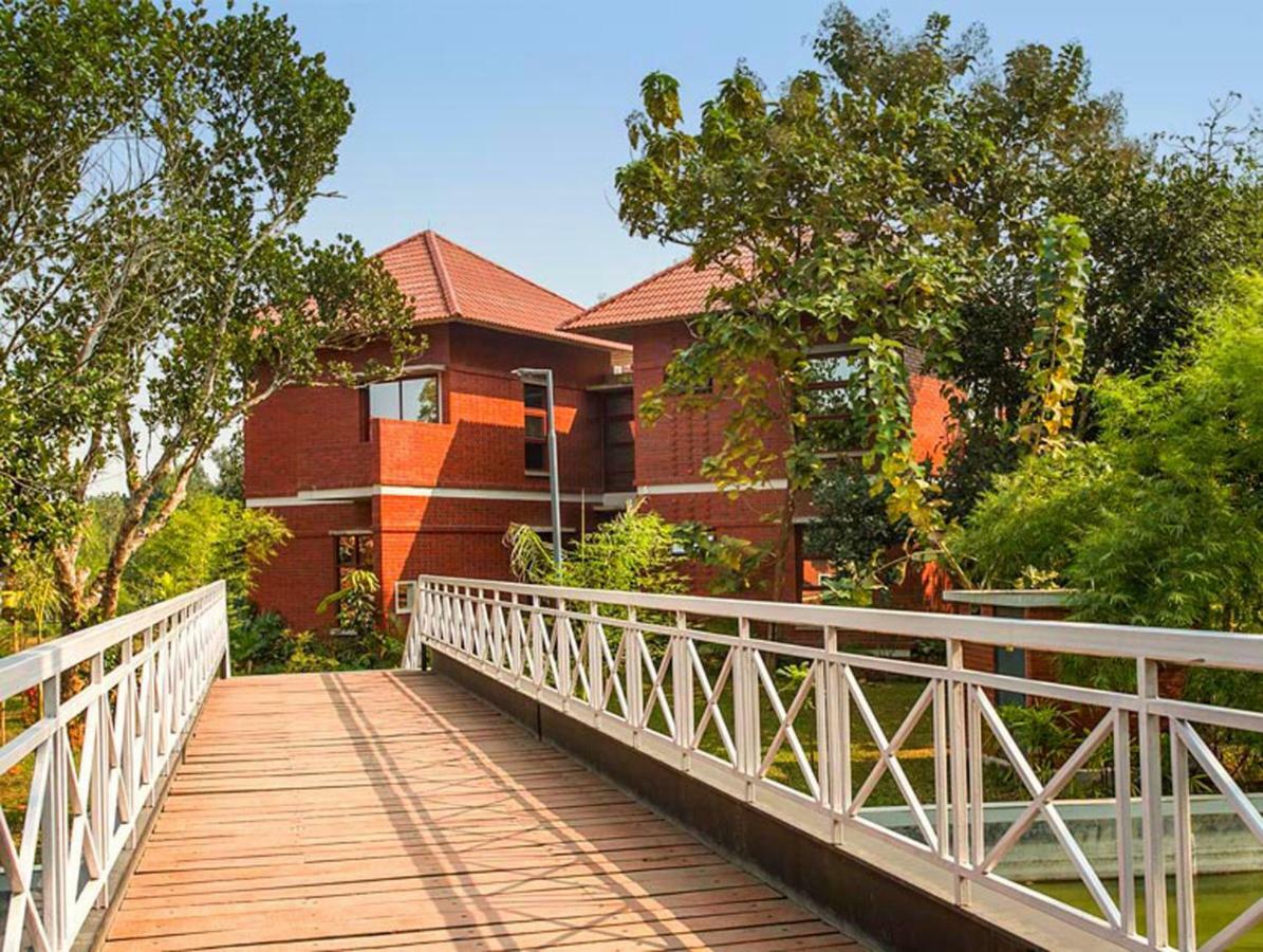 Sarah Resort Gazipur Екстериор снимка