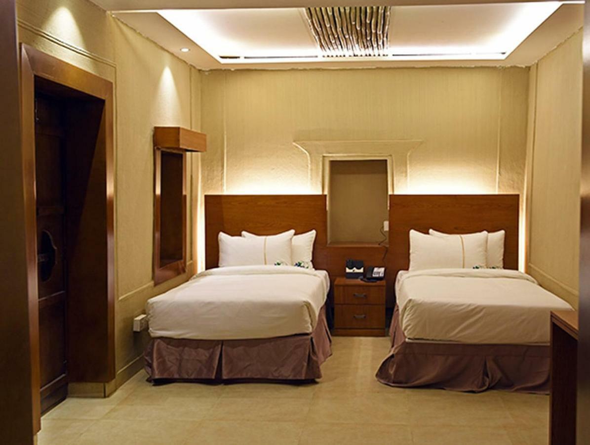Sarah Resort Gazipur Екстериор снимка