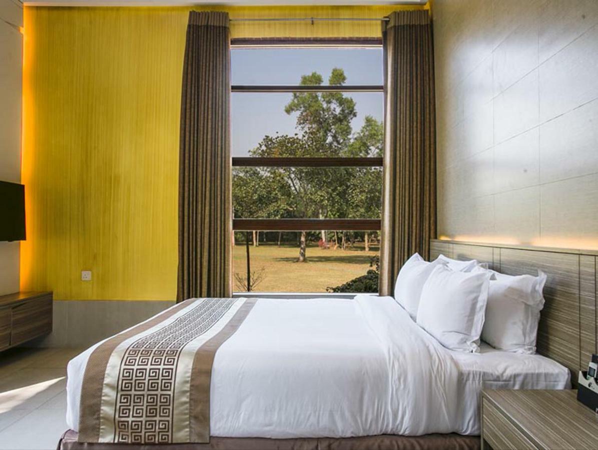 Sarah Resort Gazipur Екстериор снимка